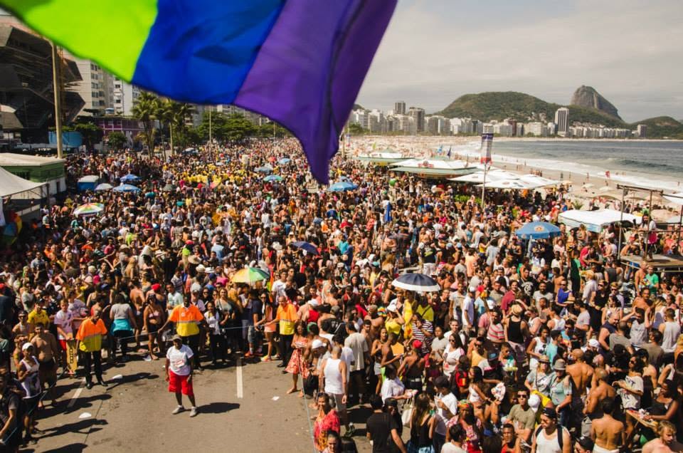 ALÉM DA FESTA: 31ª PARADA DO ORGULHO LGBT+ RIO TRANSFORMA COPACABANA EM SÍMBOLO DE RESPEITO, AMOR E IGUALDADE