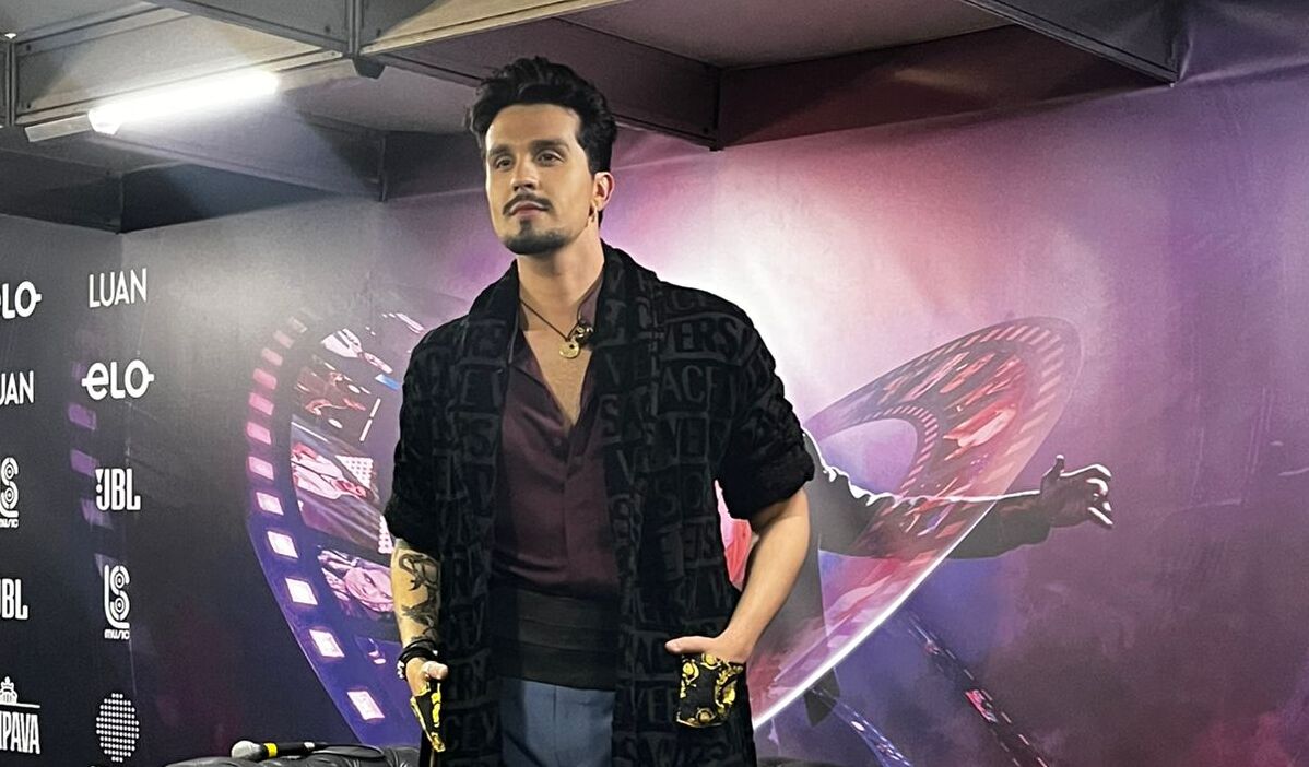 ÁS VÉSPERAS: FÃS JÁ CONTAM AS HORAS PARA O “ALÉM DO REGISTRO” COM LUAN SANTANA EM NITERÓI