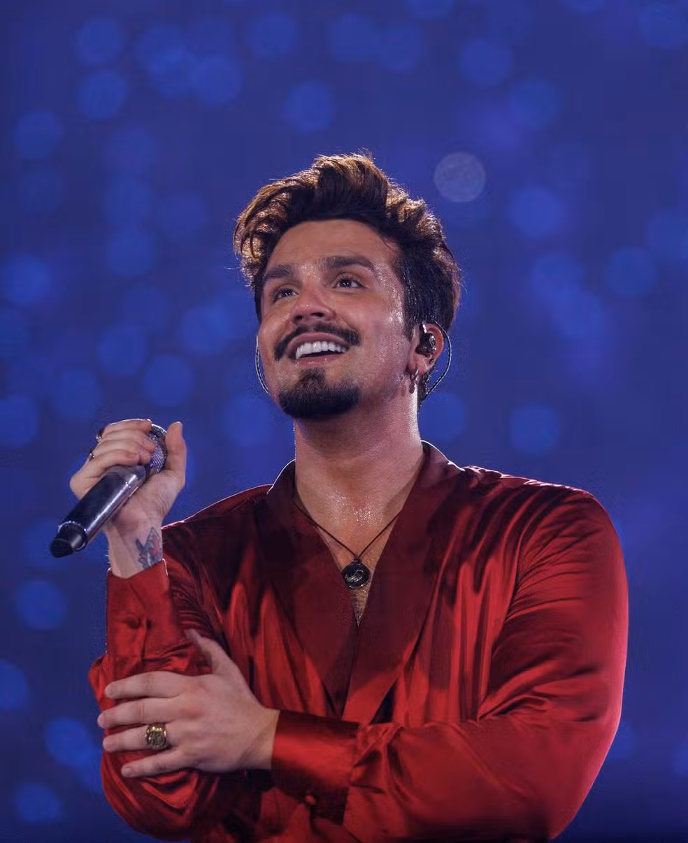 LUAN SANTANA APRESENTA A TURNÊ "ALÉM DO REGISTRO" EM NITERÓI E REFORÇA NOVA FASE DA CARREIRA